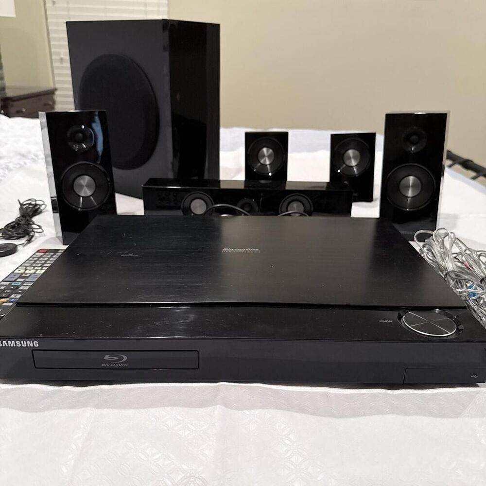 Samsung Blu-ray Home Theater System Complete Works Great